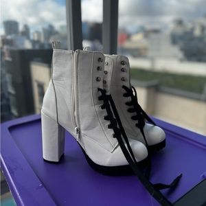 Windsor high heel white boots size 8